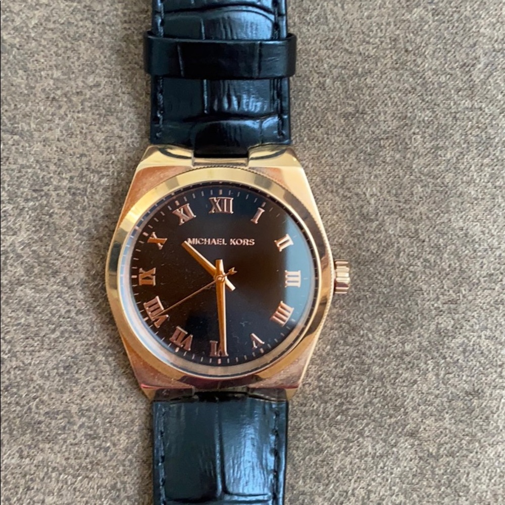 Michael Kors Channing black leather watch!